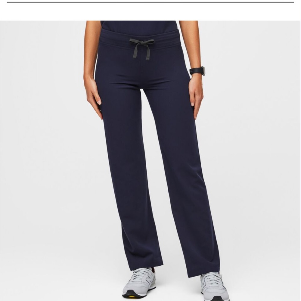 FIGS The Livingston Basic Scrub Pant - Navy Medium *Petite